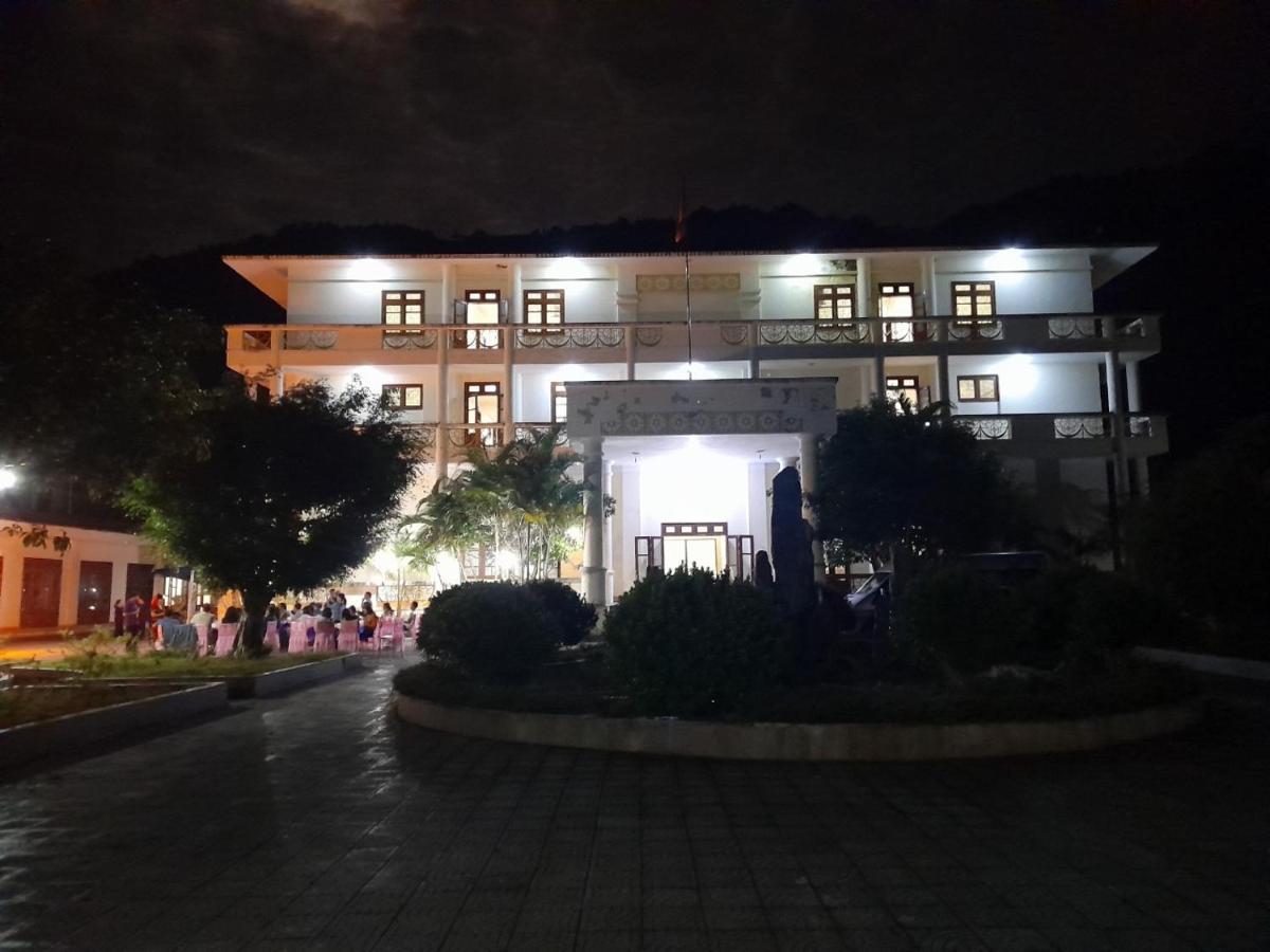 מלון Bac Kan Khach San Vuon Quoc Gia Ba Be מראה חיצוני תמונה