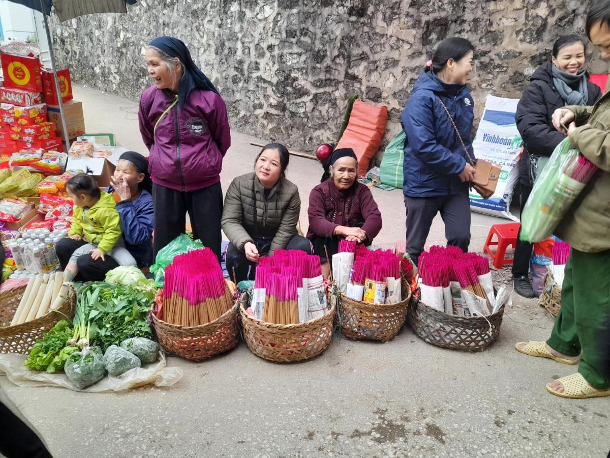 מלון Bac Kan Khach San Vuon Quoc Gia Ba Be מראה חיצוני תמונה